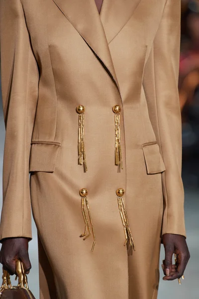 Look 55